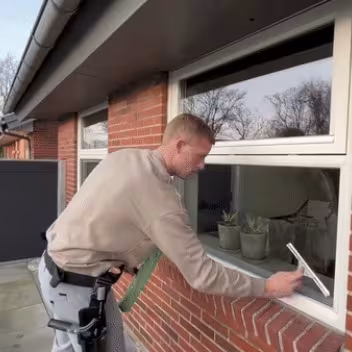 AG Vinduespolering